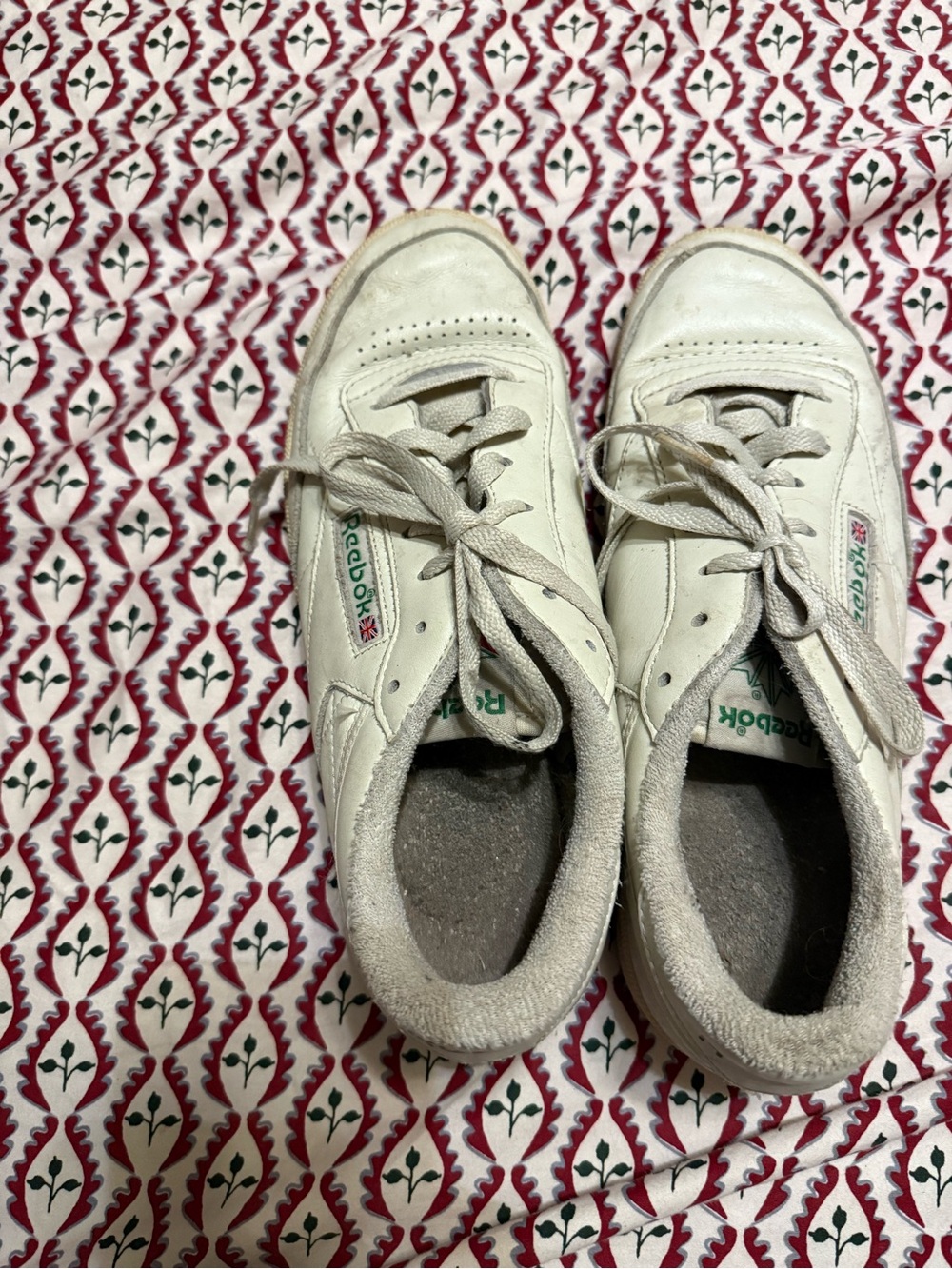 Reebok Kids Off-White Leather Sneakers with Green Logo